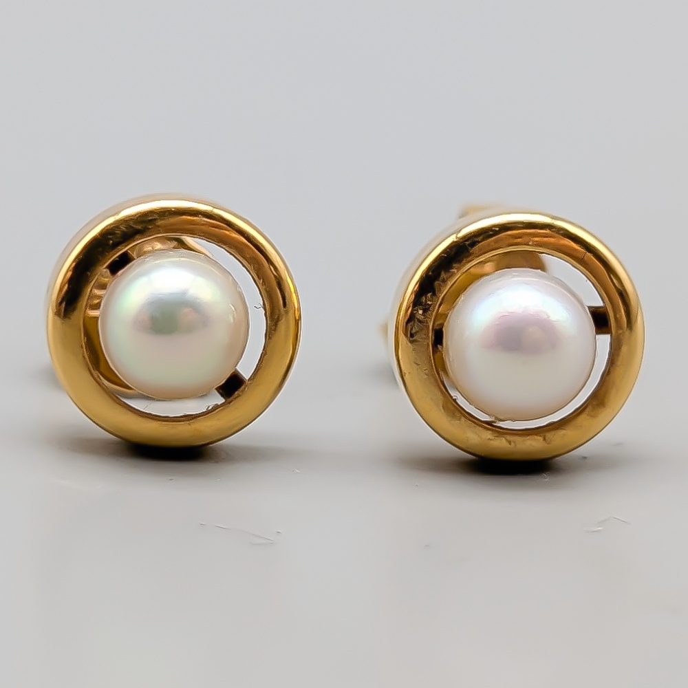 Örhängen i Guld med Odlade Pärlor 18K 1.5g 7mm