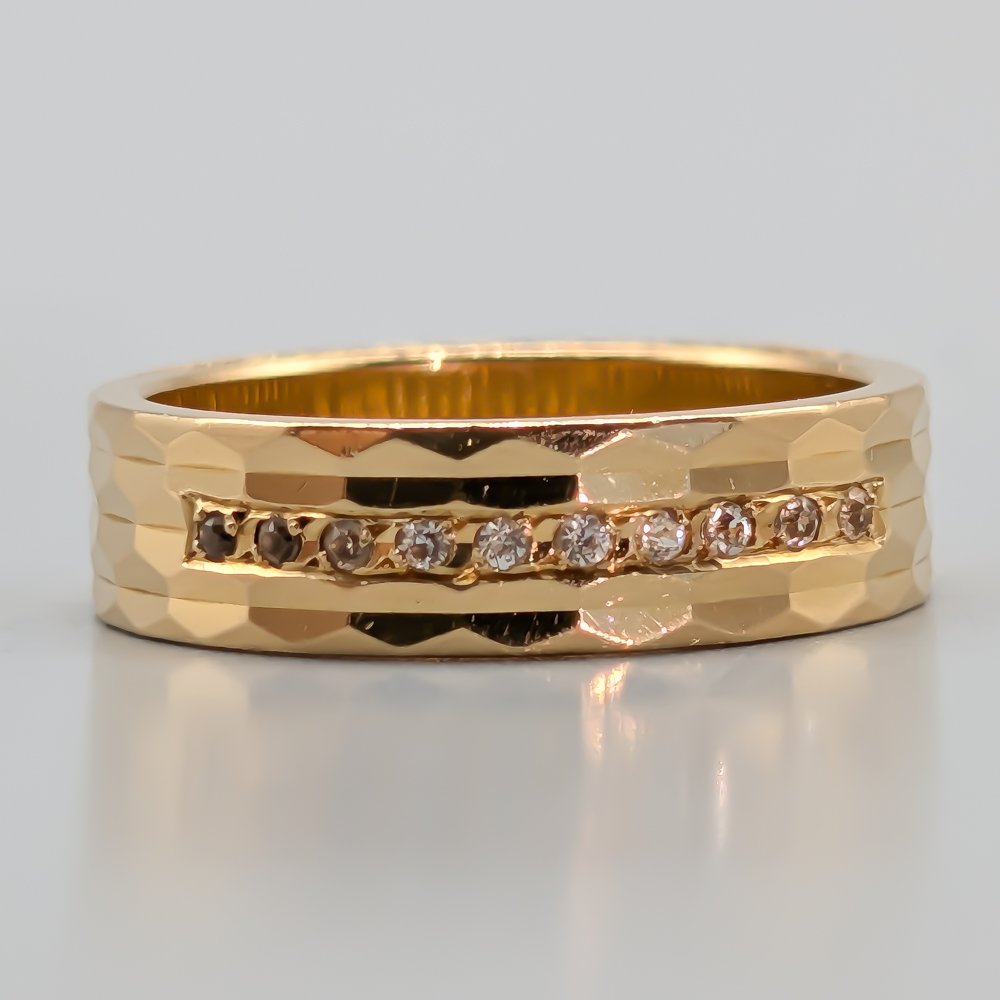 Ring i Guld med Vita Stenar-1