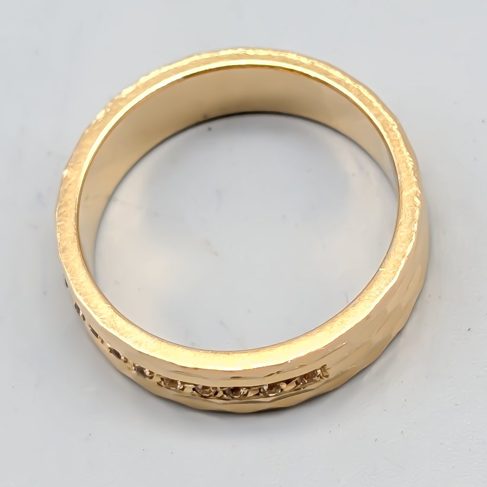 Ring i Guld med Vita Stenar-0