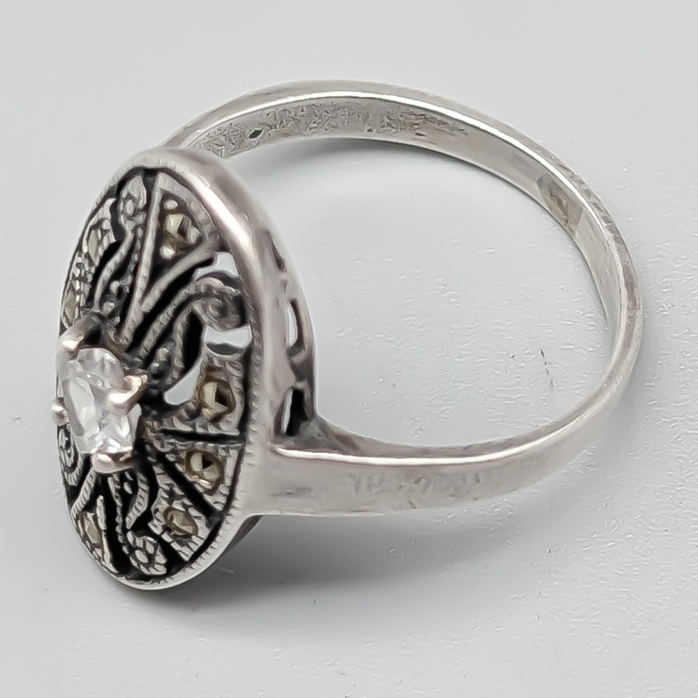 Ring i Silver med Vit Sten och Markasiter S830 3.52g 17.75mm - Bild 4