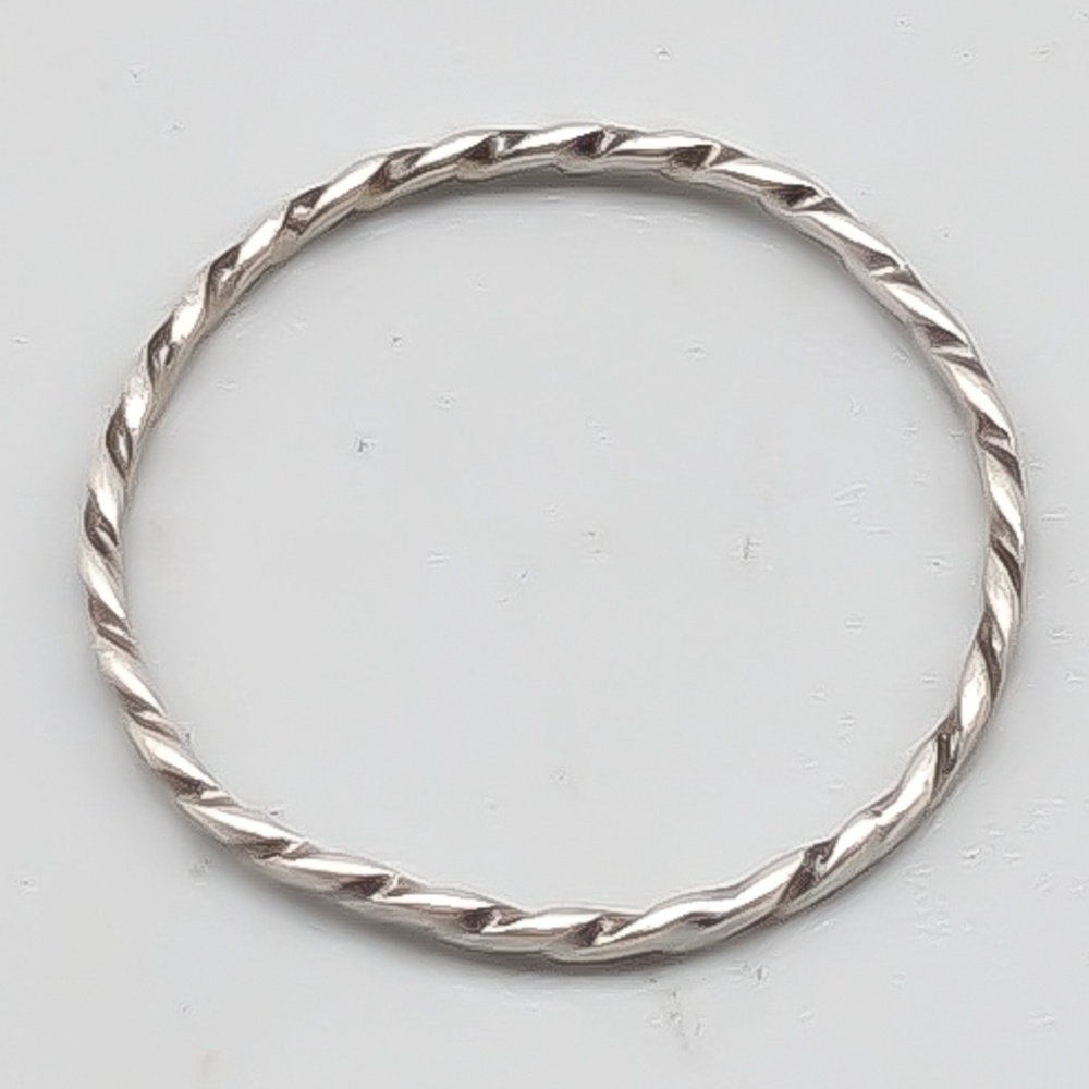 Tvinnad Ring i Silver S830 0.33g 15mm - Bild 2