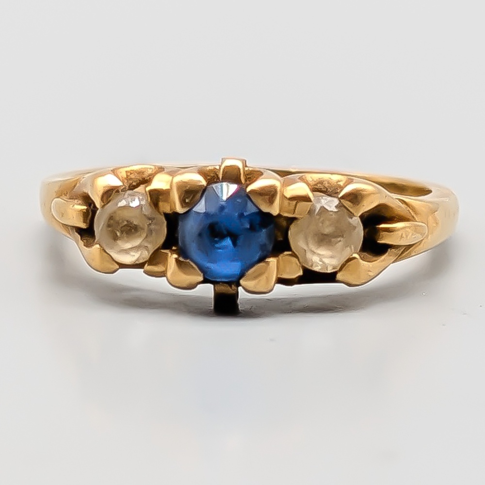 Ring i Guld med Blå och Vita Stenar 18K 3.07g 17.5mm