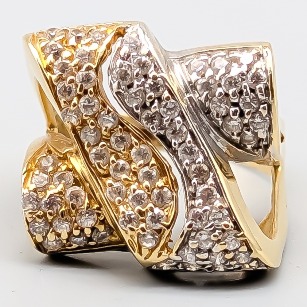 Cocktailring i Guld med Vita Stenar 18K 8.87g 17.5mm