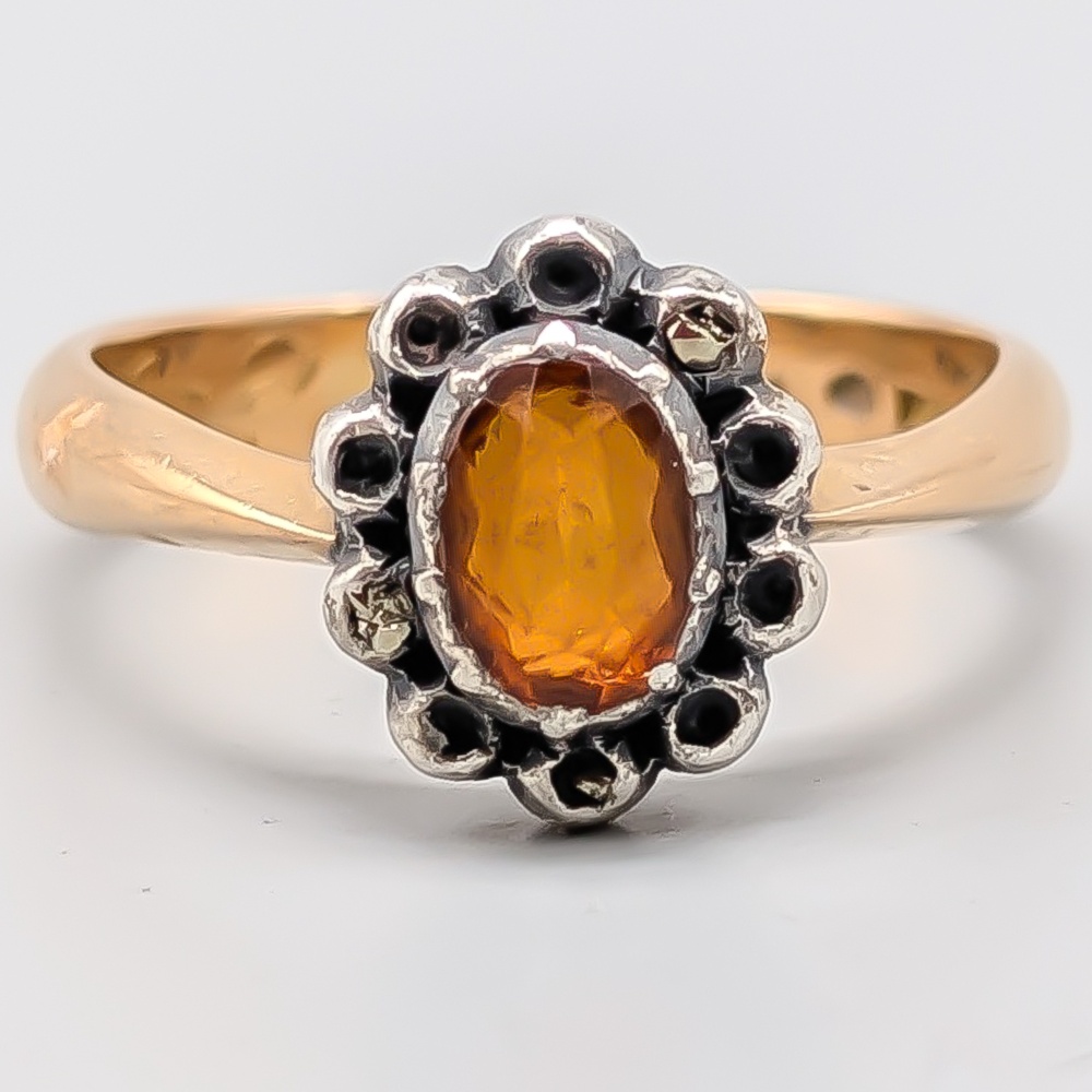 Ring i Guld med Orange Stenar och Markasiter 18K 6.48g 19.25mm