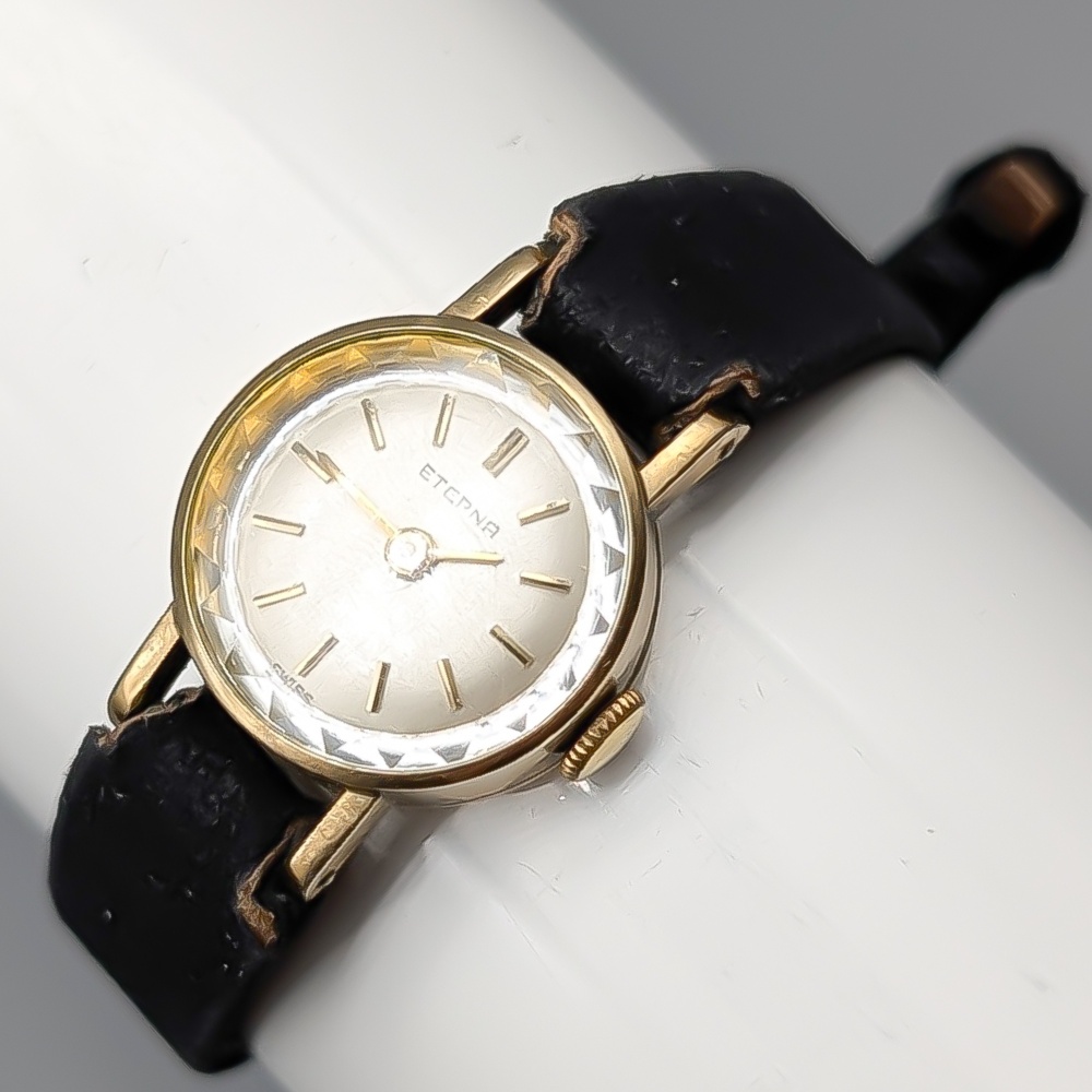 Eterna Guldklocka Damur 14K 10.87g 19cm