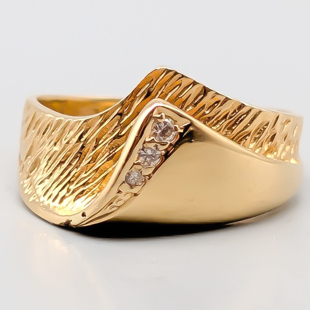 Diamantring i Guld 18K 4.97g 16.25mm