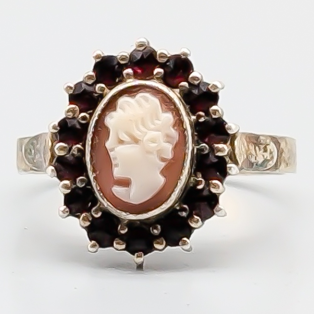 Ring i Förgyllt Silver med Kamé och Granater S925 3.09g 17mm