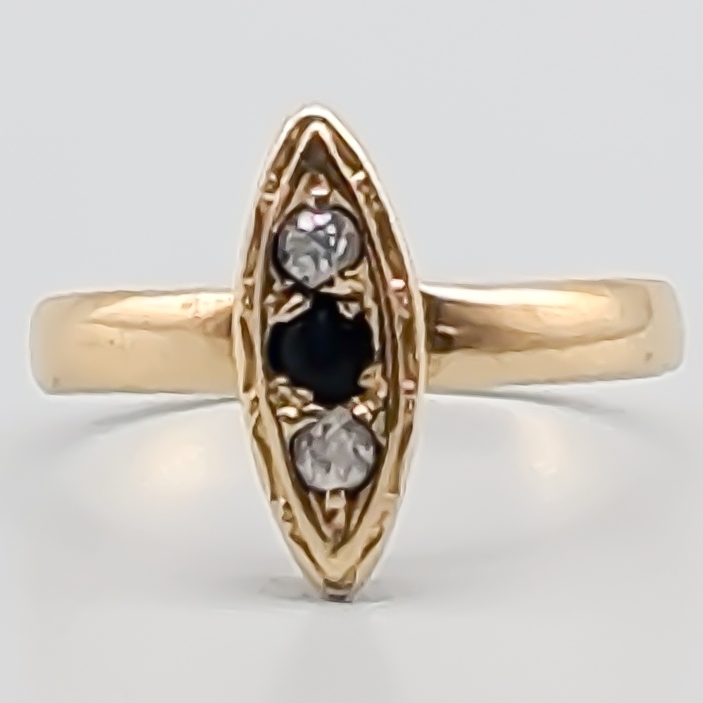 Ring i Guld med Vita och Blå Safirer 18K 1.79g 17mm