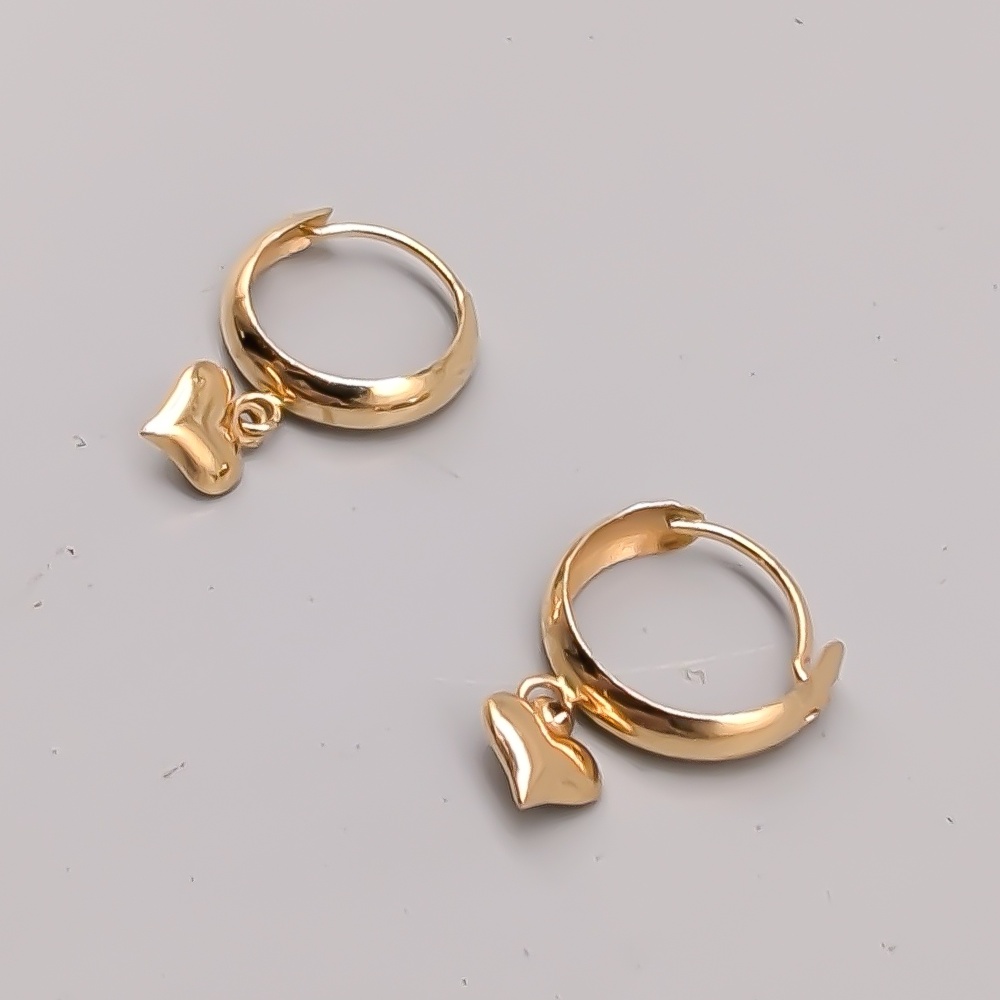 Creoler i Guld Hjärtan 18K 0.93g 19mm - Bild 2