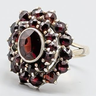 Ring i Silver med Granater S830 3.95g 18mm