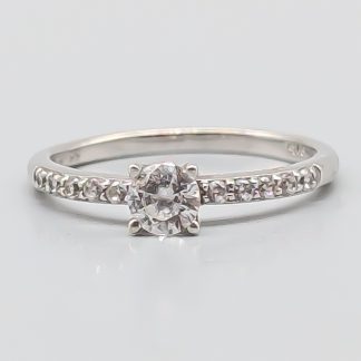 Chanti Ring i Silver med Vita Stenar S925 1.61g 17.5mm