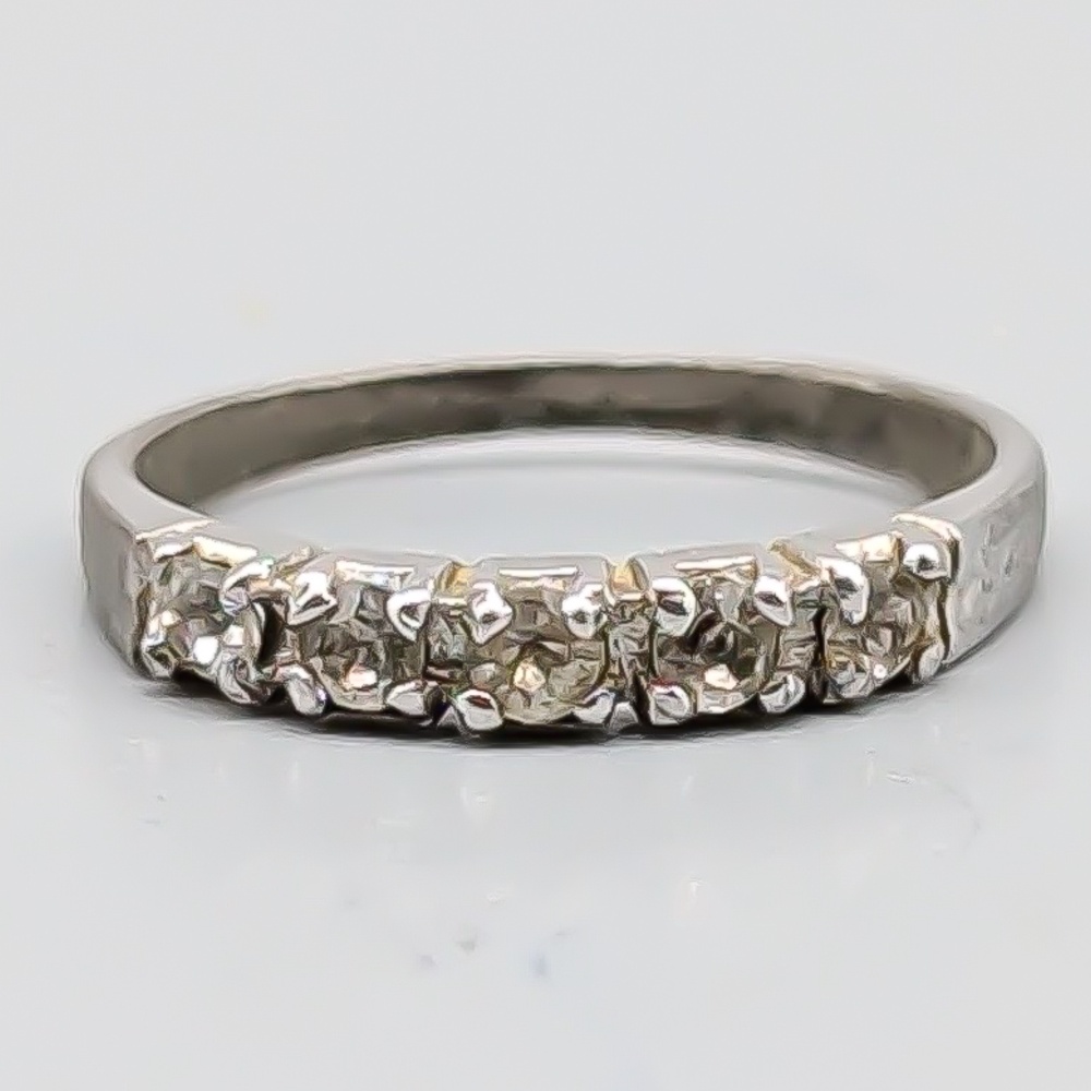 Ring i Silver med Vita Stenar S925 1.57g 16.75mm