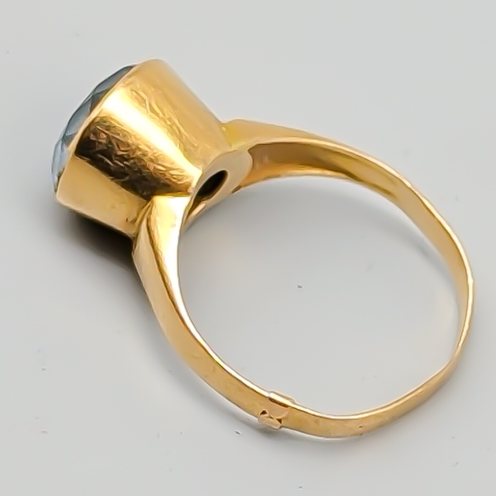 Ring i Guld med Blå Sten 18K 2.78g 16.75mm - Bild 2