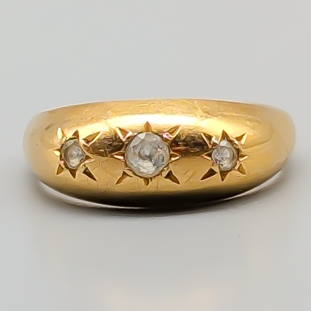 Ring i Guld med Vita Stenar 18K 3.24g 16.25mm - Bild 2