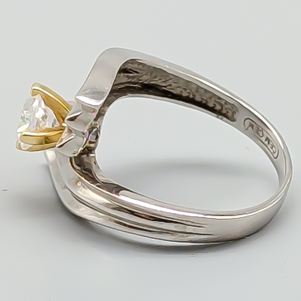 Ring i Flerfärgat Guld med Vit Sten 14K 5.8g - Bild 2