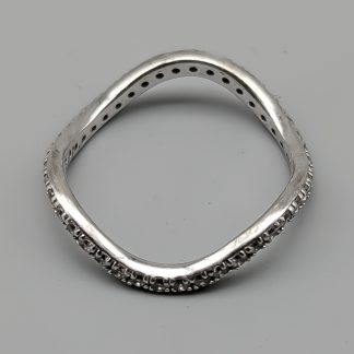 Ring i Silver med Vita Stenar S925 1.64g 18mm