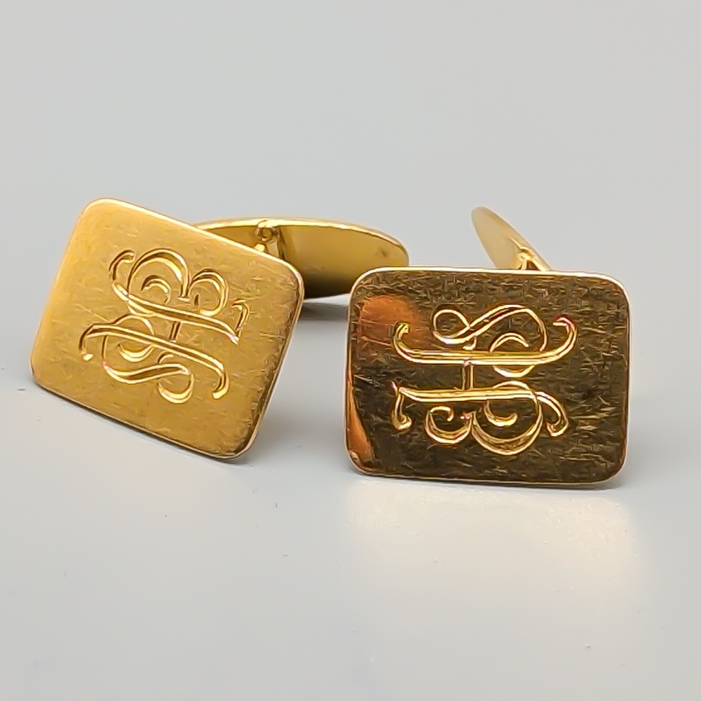 Manschettknappar i Guld med Monogram 18K 11.09g 13mm