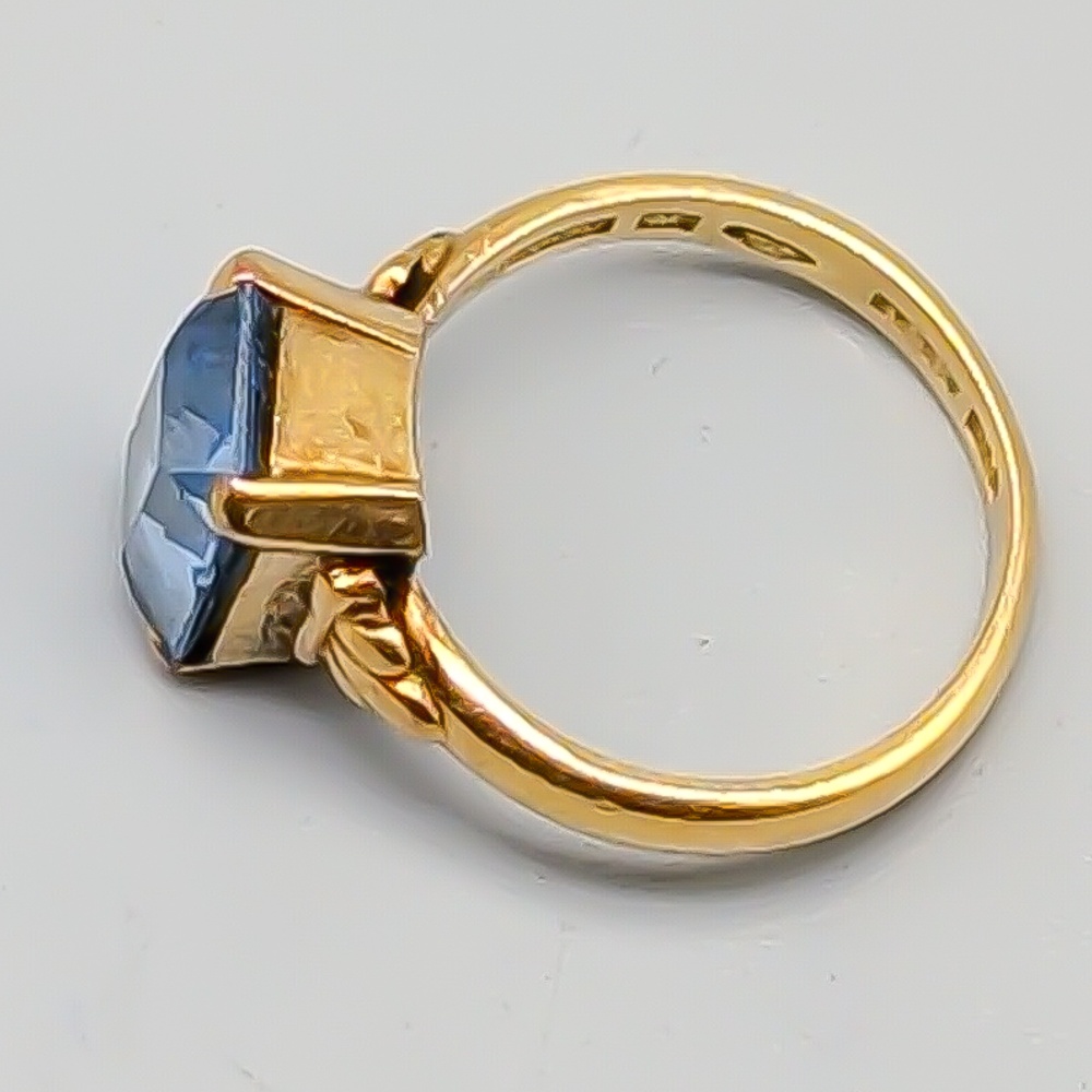 Klackring i Guld med Blå Sten 18K 4.42g 16.75mm - Bild 3