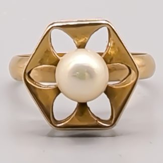 Ring i Guld med Odlad Pärla 18K 4.52g 18.25mm