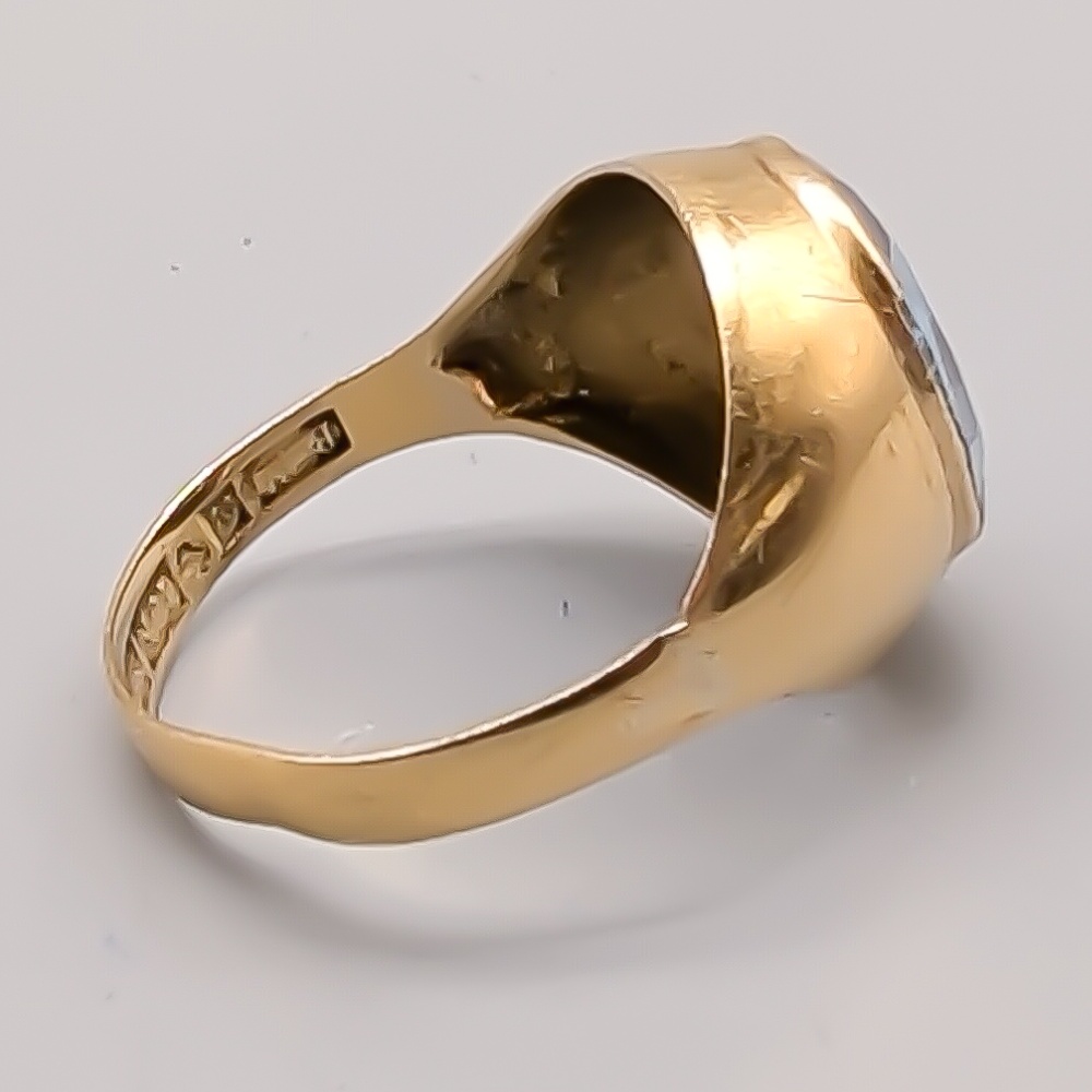 Klackring i Guld med Blå Sten 18K 2.82g 17.25mm