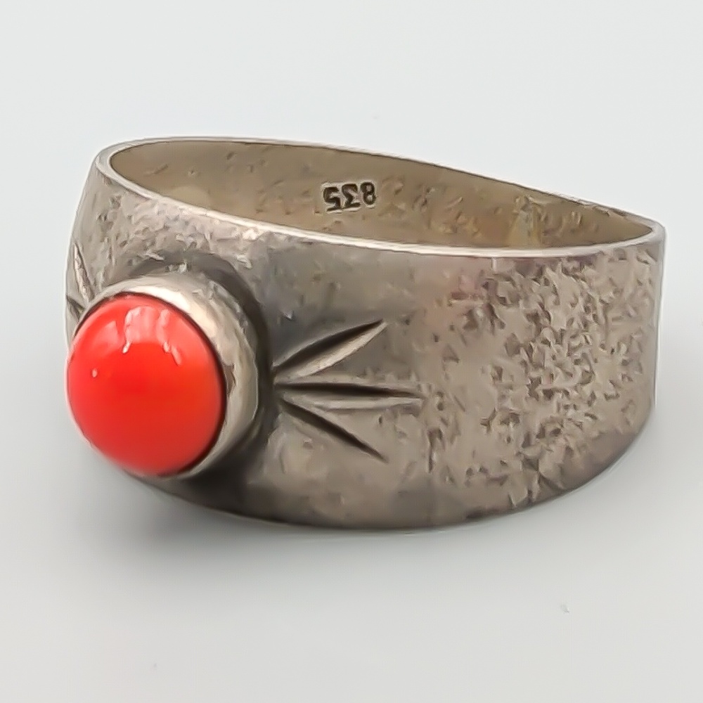 Ring i Silver med Röd Sten S830 1.67g 15.75mm - Bild 2