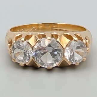Trestensring i Guld med Vita Stenar 18K 5.26g 16.75mm