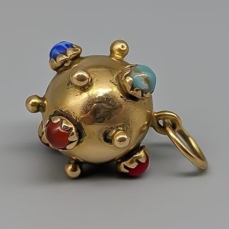 Hänge i guld med färgade stenar 18K 2.64g 16mm