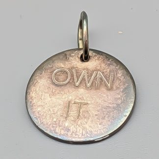 Hänge i Silver Bokstav "M" "Own It" S830 1.38g 14mm
