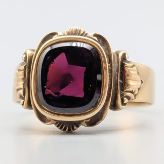 Ring i Guld med Granat 14K 6.75g 20.25mm