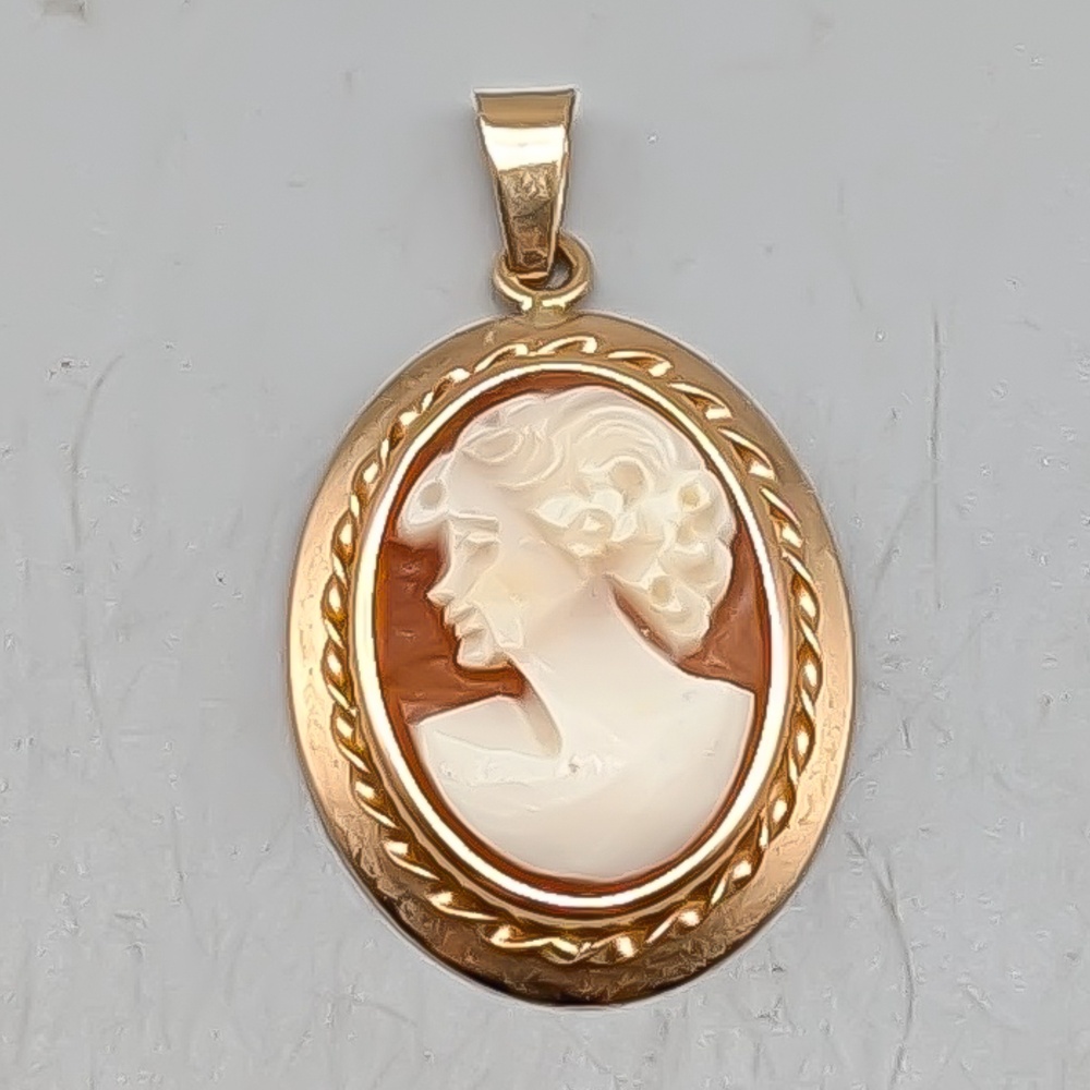 Hänge i Guld med Kamé 14K 1.78g 23mm - Bild 2