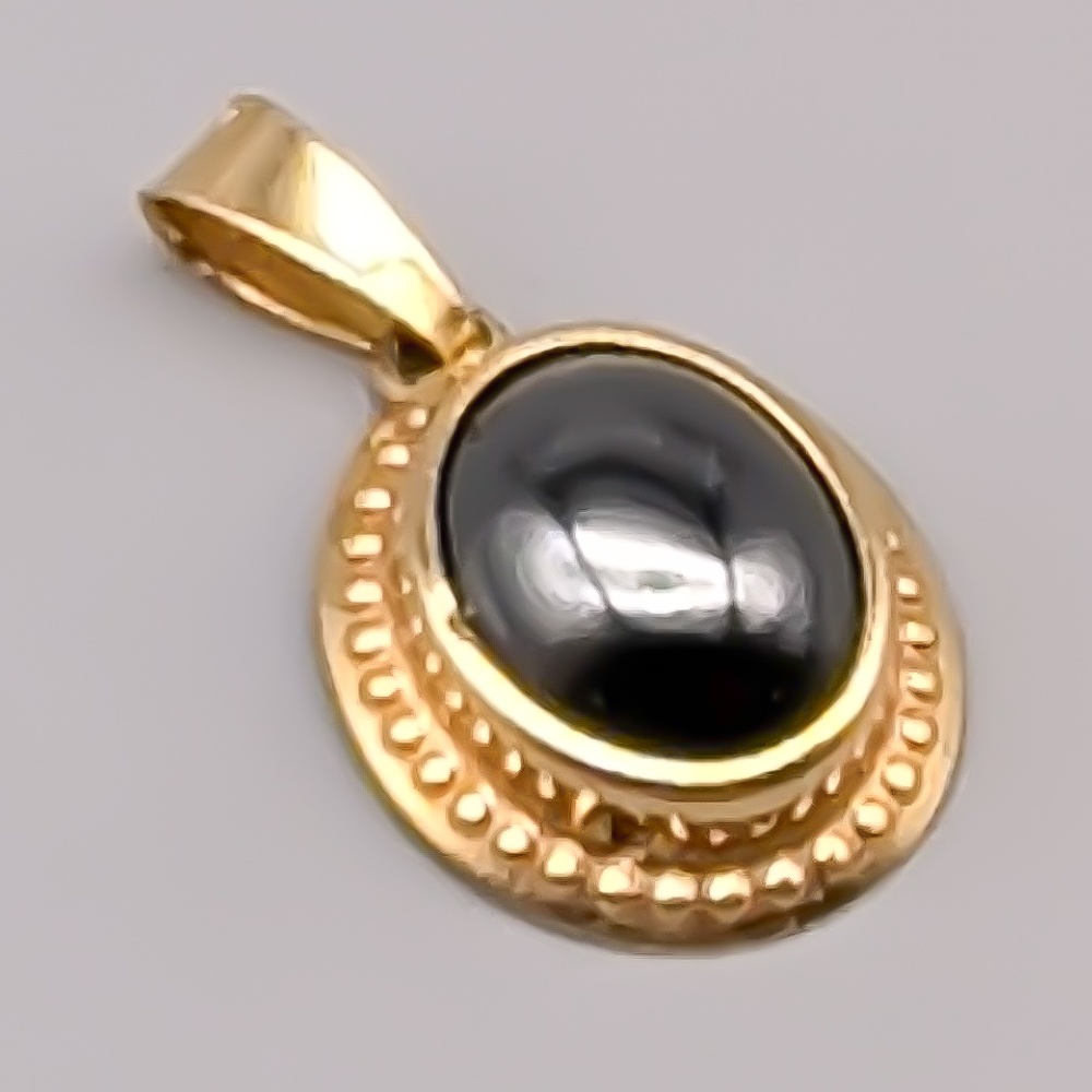Hänge i Guld med Hematit 18K 1.29g 16mm