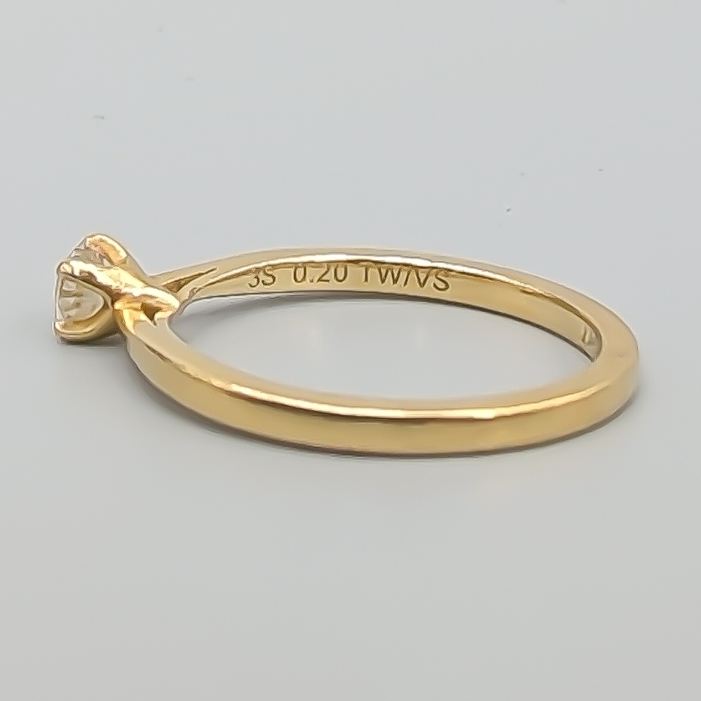 Solitärring i Guld med Diamant 18K 2.13g 15.25mm