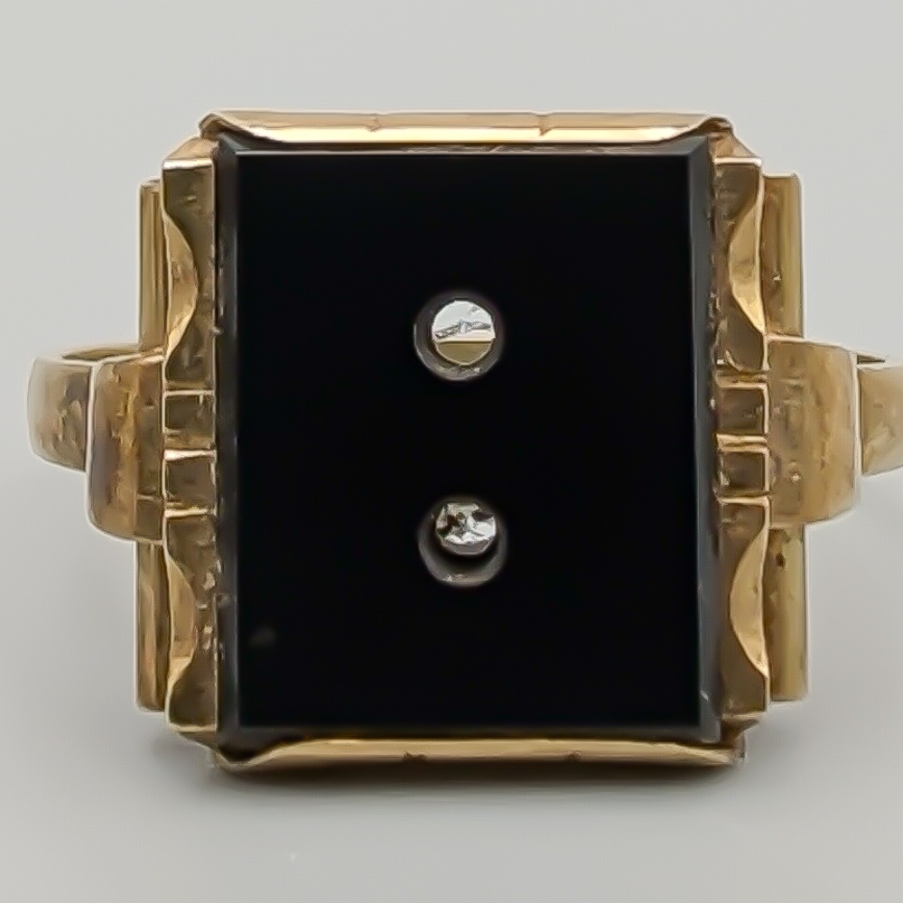 Ring i Guld med Svart Sten 14K 3.62g 19.25mm