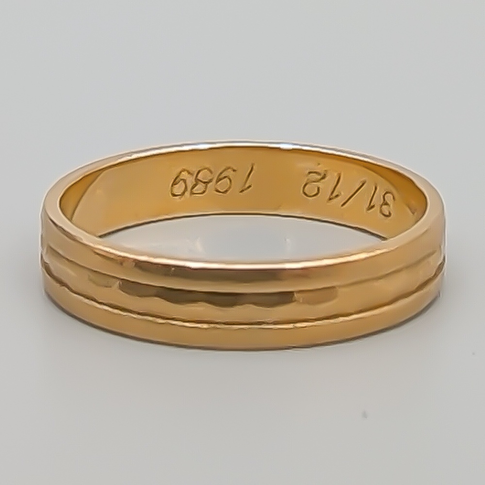 Mönstrad ring i Guld 18K 2.3g 15.75mm