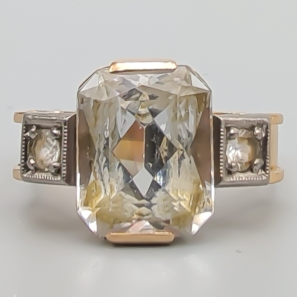 Ring i Flerfärgat Guld med Vita Stenar 18K 5.29g 17.25mm