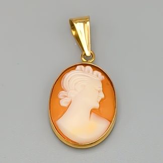 Hänge i Guld med Kamé 18K 2.51g 23mm