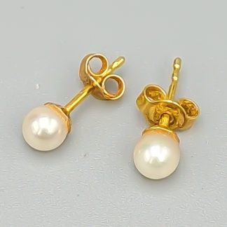 Örhängen i Guld med Odlade Pärlor 18K 0.91g 5mm