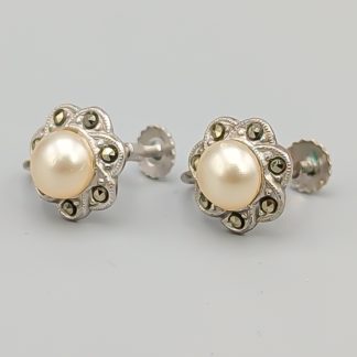 Clips i Silver med Fauxpärlor och Markasiter S830 2.46g 13mm