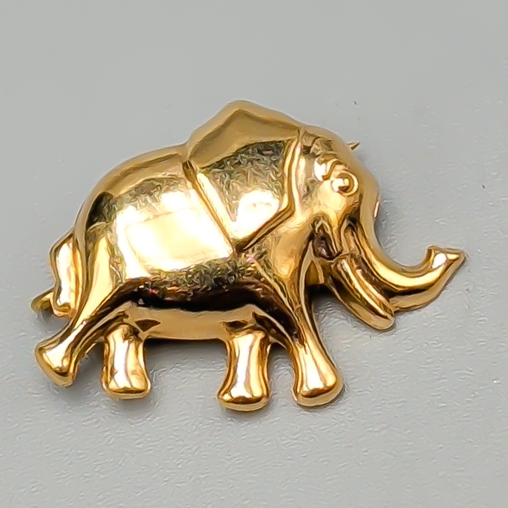 Brosch i Guld Elefant 18K 1.13g 16mm
