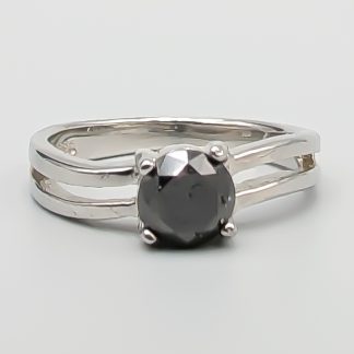 Ring i Silver med Svart Sten S925 2.85g 17.25mm
