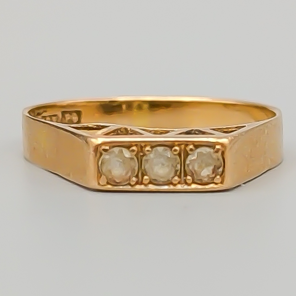 Trestensring i Guld med Vita Stenar 18K 1.82g 17mm
