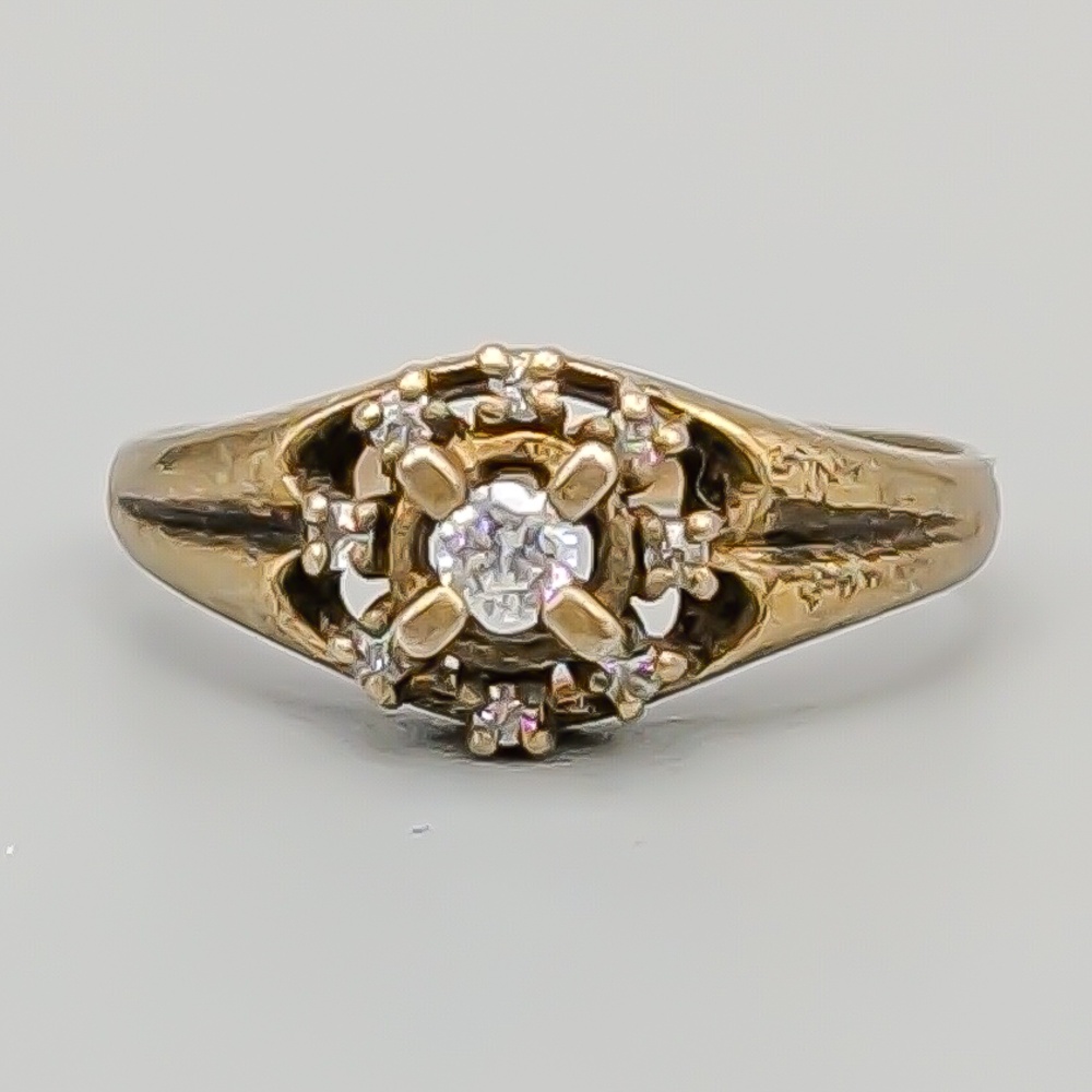 Ring i Silver med Vita Stenar S830 1.83g 16.75mm