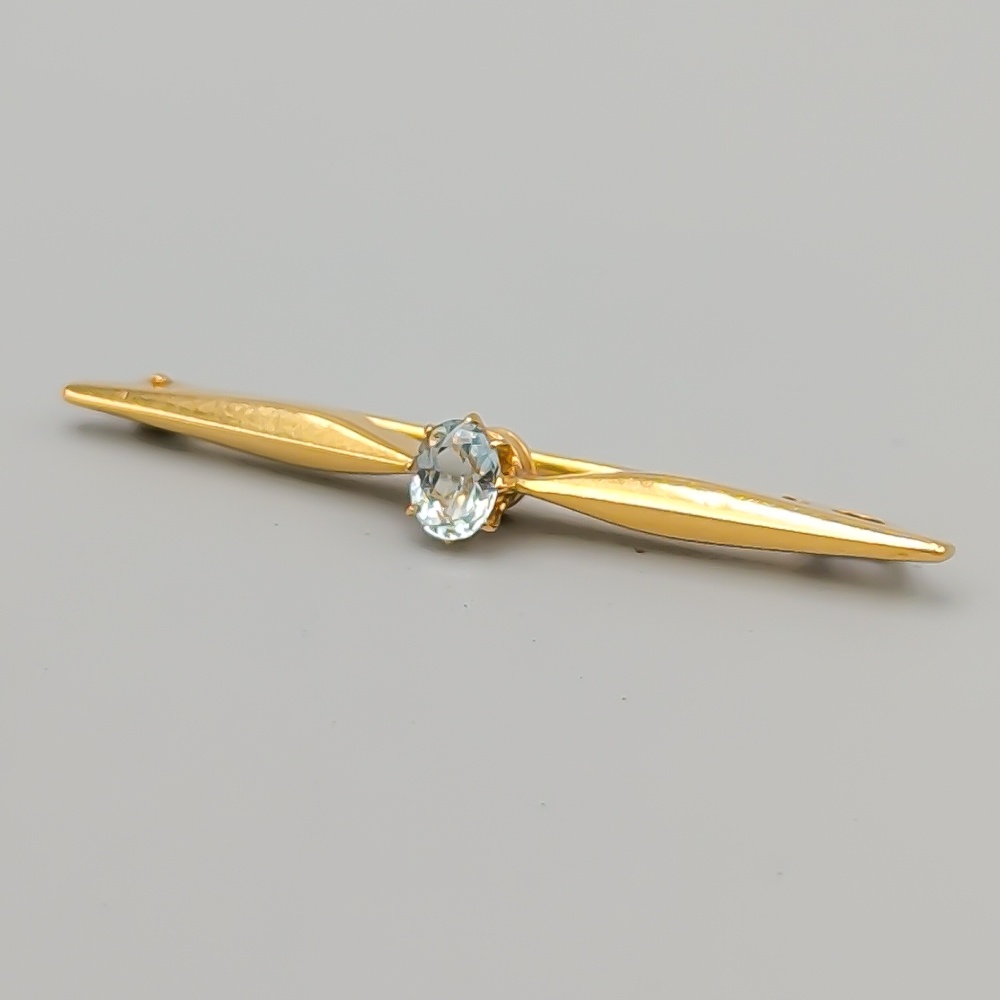 Brosch i Guld med Akvamarin 18K 2.09g 45mm