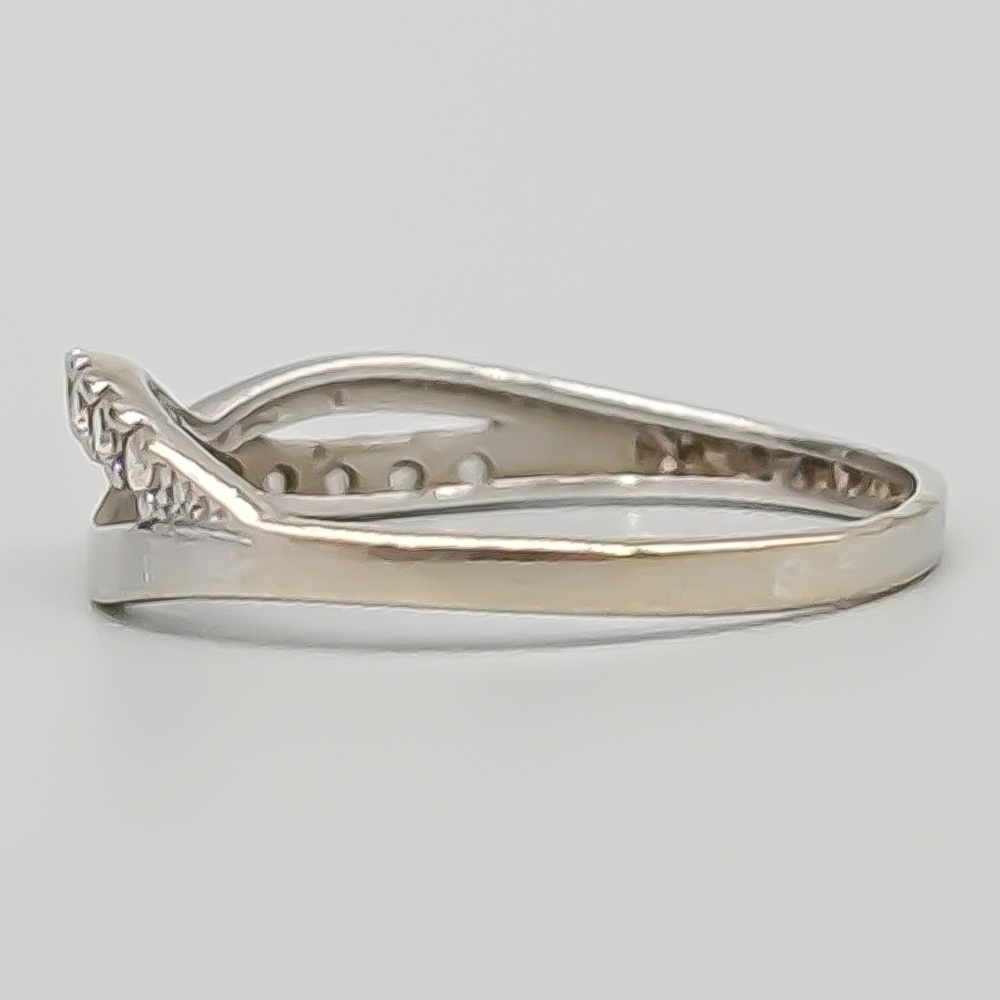 Ring i Vitguld med Vita Stenar 14K 1.28g 16.75mm - Bild 2