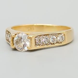 Ring i Guld med Vita Stenar 14K 2.13g 16.75mm