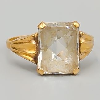 Klackring i Guld med Vit Sten 18K 2.3g 15.75mm
