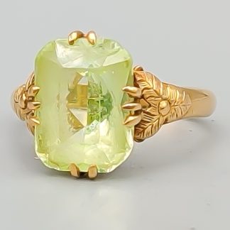 Ring i Guld med Grön Sten 18K 4.31g 16.5mm