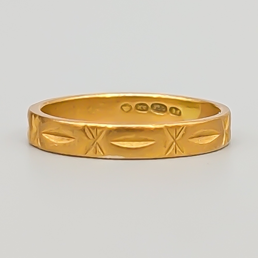 Mönstrad ring i Guld 18K 1.88g 14.25mm