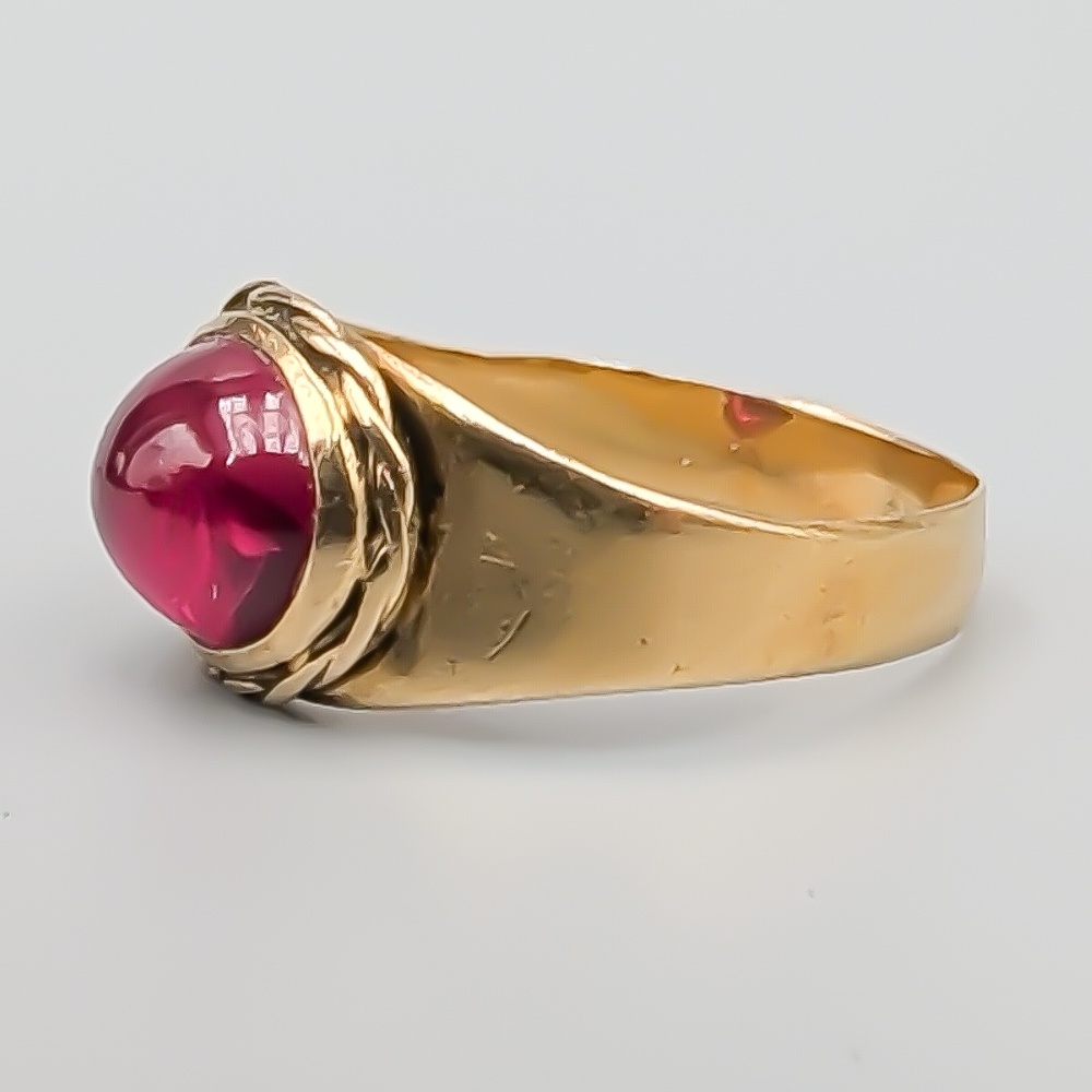 Ring i Guld med Röd Sten 18K 2.75g 16mm - Bild 2