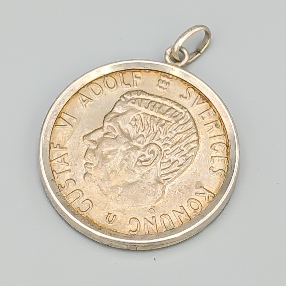 Hänge i Silver med 2 kr Sverige 1968 S830 14.91g 36mm
